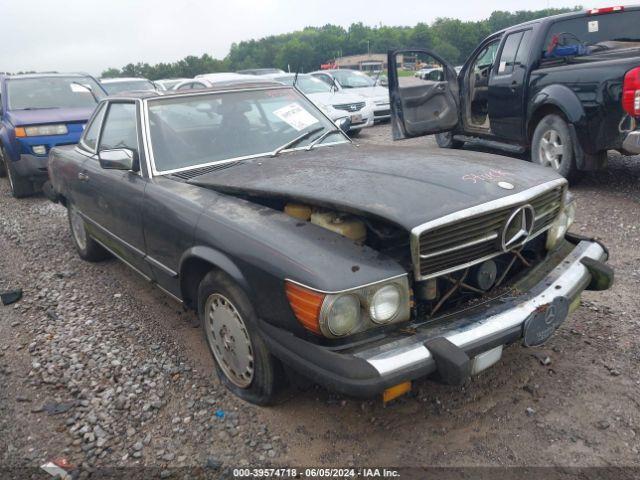  Salvage Mercedes-Benz 560