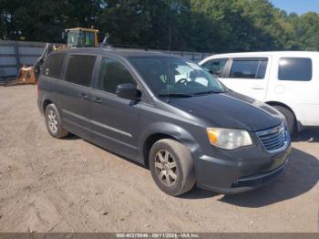  Salvage Chrysler Town & Country