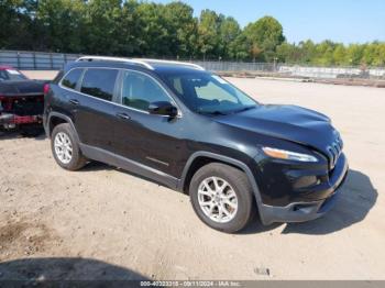  Salvage Jeep Cherokee