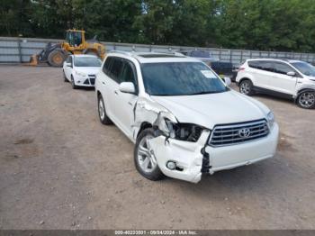  Salvage Toyota Highlander