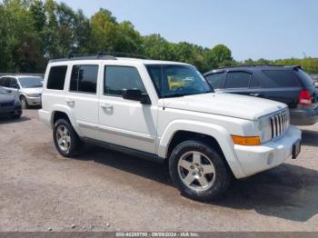  Salvage Jeep Commander