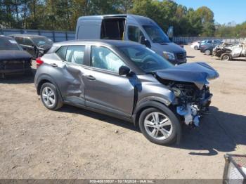  Salvage Nissan Kicks