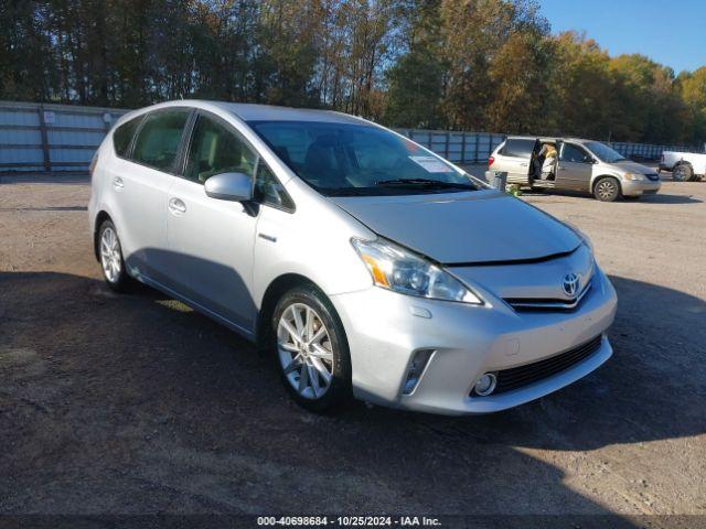  Salvage Toyota Prius v