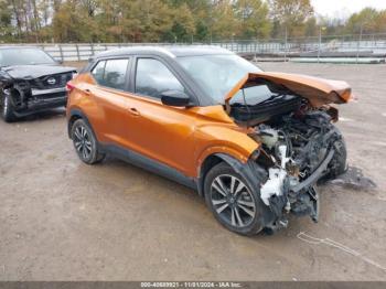  Salvage Nissan Kicks