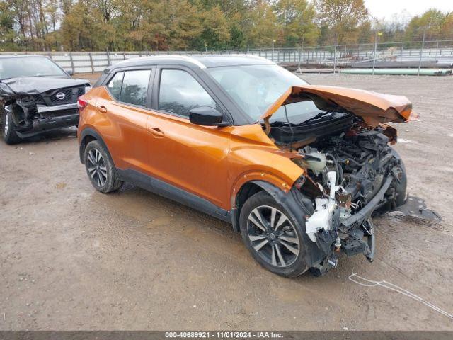  Salvage Nissan Kicks