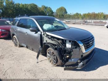  Salvage Nissan Pathfinder