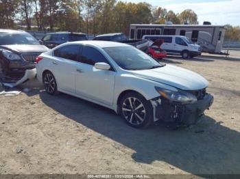  Salvage Nissan Altima