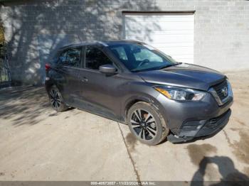  Salvage Nissan Kicks