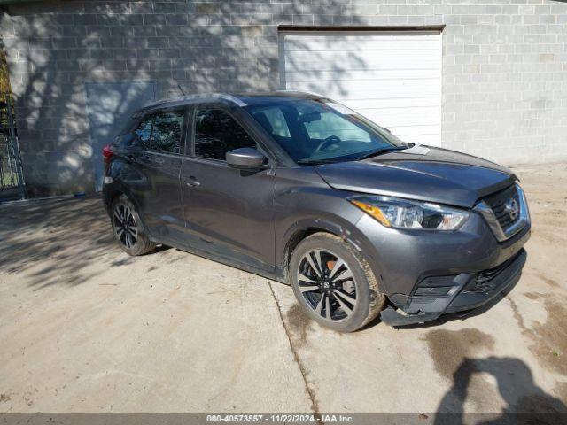  Salvage Nissan Kicks