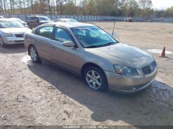  Salvage Nissan Altima