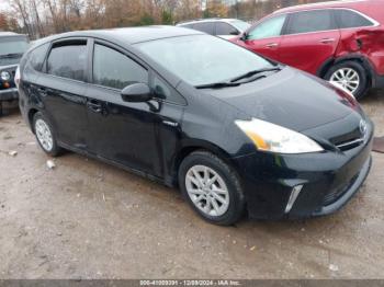  Salvage Toyota Prius v