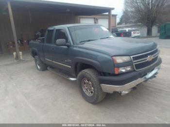  Salvage Chevrolet Silverado 2500