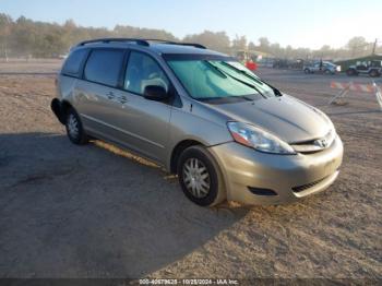  Salvage Toyota Sienna