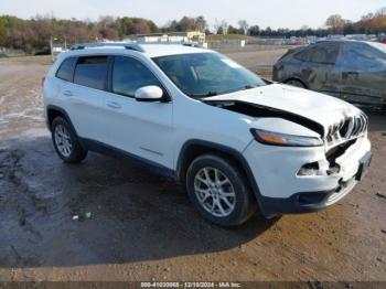  Salvage Jeep Cherokee