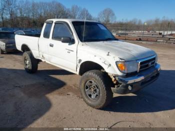  Salvage Toyota Tacoma