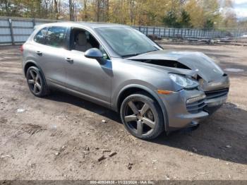  Salvage Porsche Cayenne