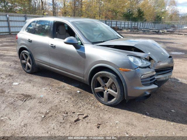  Salvage Porsche Cayenne