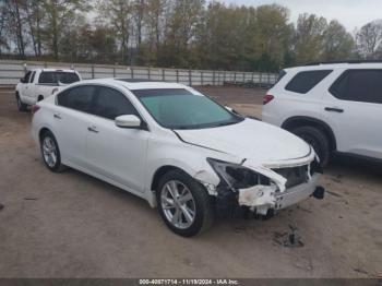  Salvage Nissan Altima