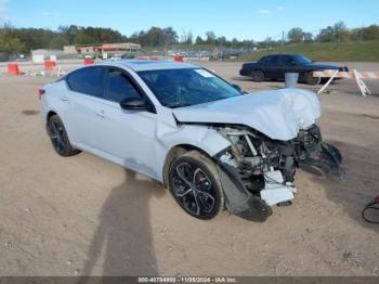  Salvage Nissan Altima