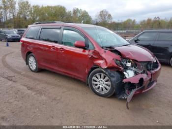  Salvage Toyota Sienna