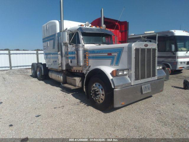  Salvage Peterbilt 379