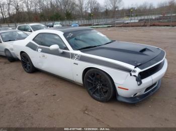  Salvage Dodge Challenger