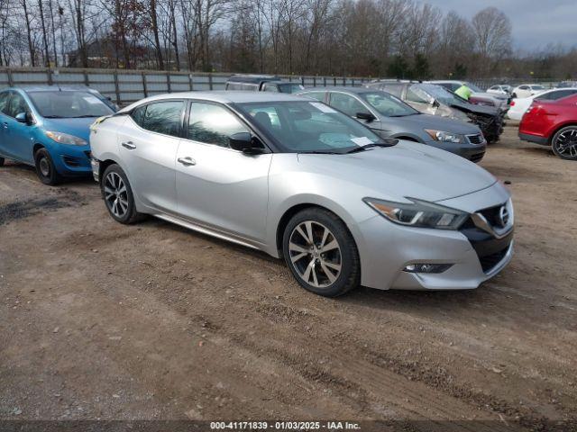  Salvage Nissan Maxima