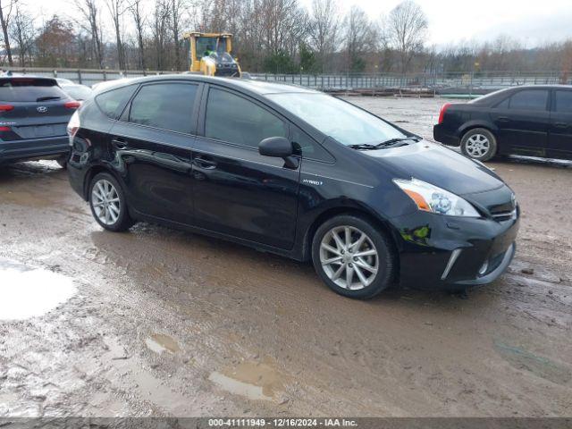  Salvage Toyota Prius v