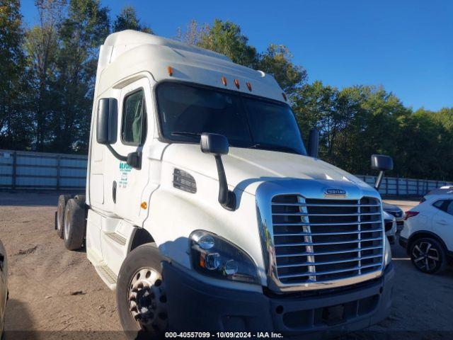  Salvage Freightliner Cascadia 113