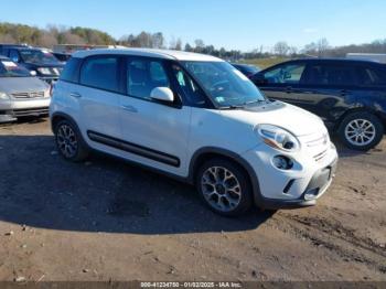  Salvage FIAT 500L