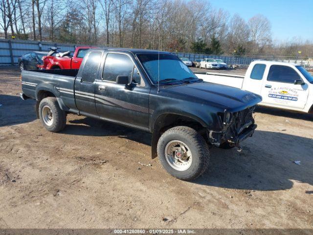  Salvage Toyota Pickup