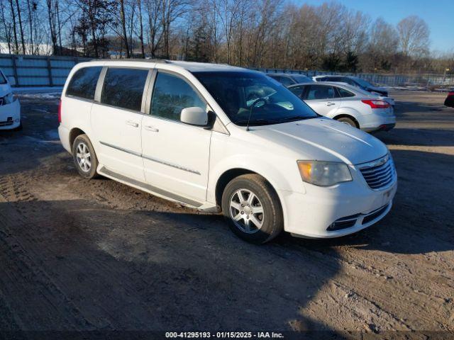  Salvage Chrysler Town & Country