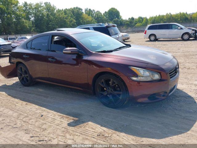  Salvage Nissan Maxima