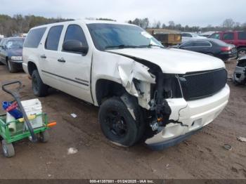  Salvage Chevrolet Suburban 1500