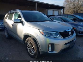  Salvage Kia Sorento