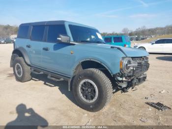  Salvage Ford Bronco