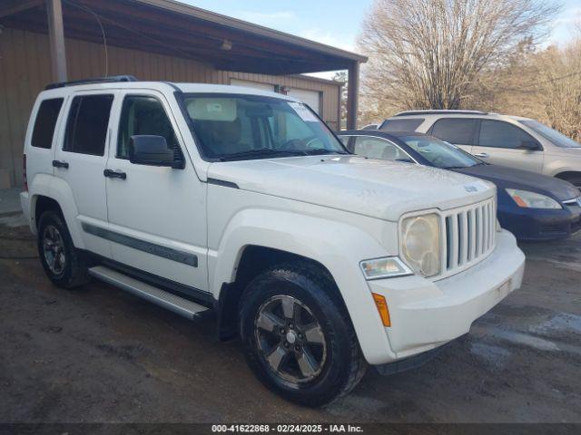  Salvage Jeep Liberty