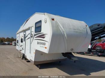  Salvage Rockwood 5th Wheel Travel Trailer