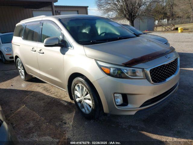  Salvage Kia Sedona