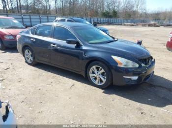  Salvage Nissan Altima