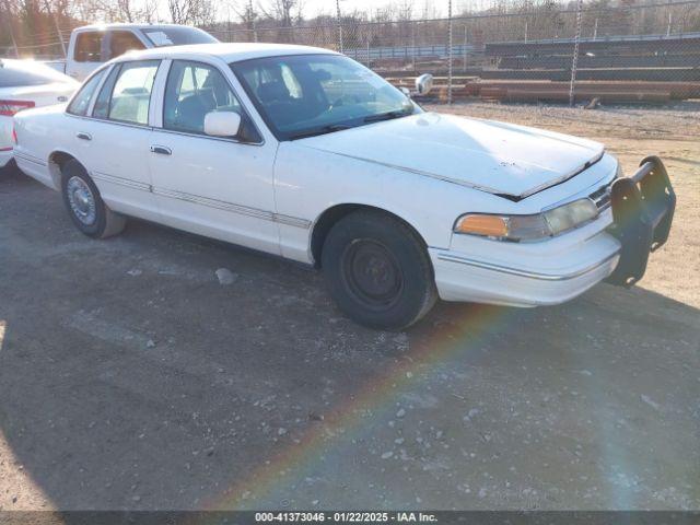  Salvage Ford Crown Victoria