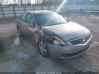  Salvage Nissan Altima