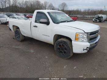  Salvage Chevrolet Silverado 1500