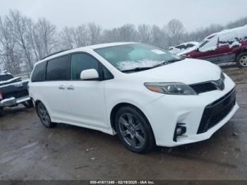  Salvage Toyota Sienna