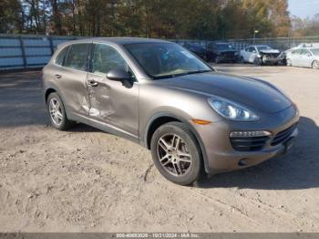  Salvage Porsche Cayenne