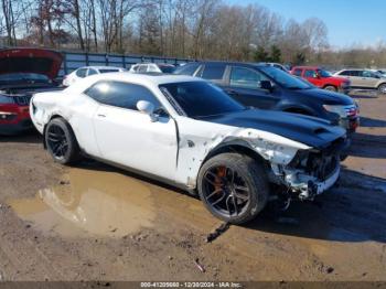  Salvage Dodge Challenger