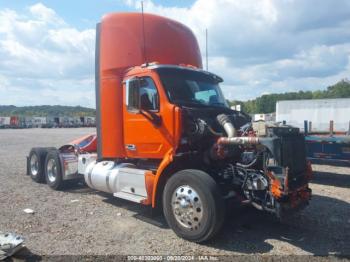  Salvage Peterbilt 579