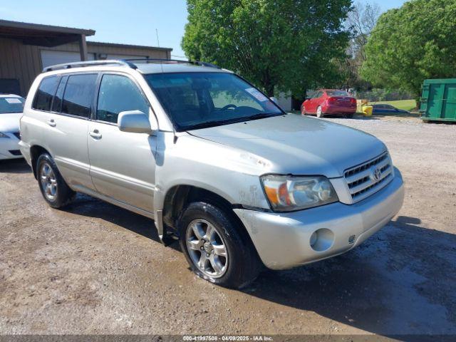  Salvage Toyota Highlander