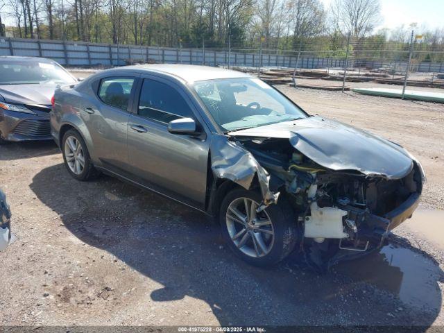  Salvage Dodge Avenger