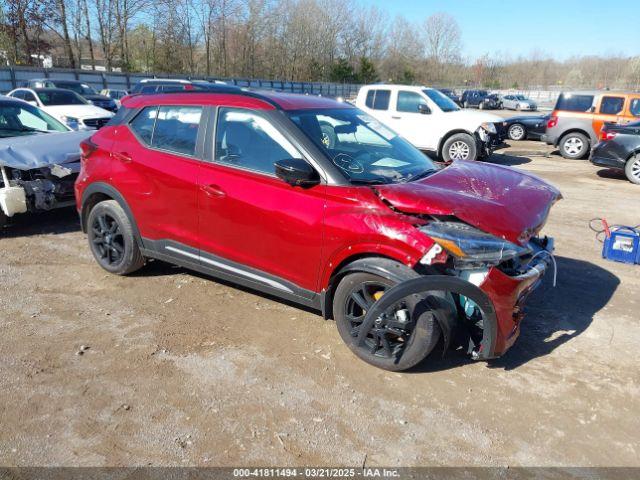  Salvage Nissan Kicks